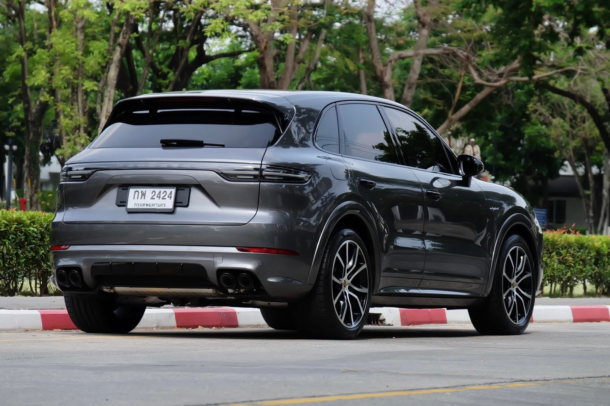 Porsche Cayenne 3.0 E-Hybrid ปี 2021