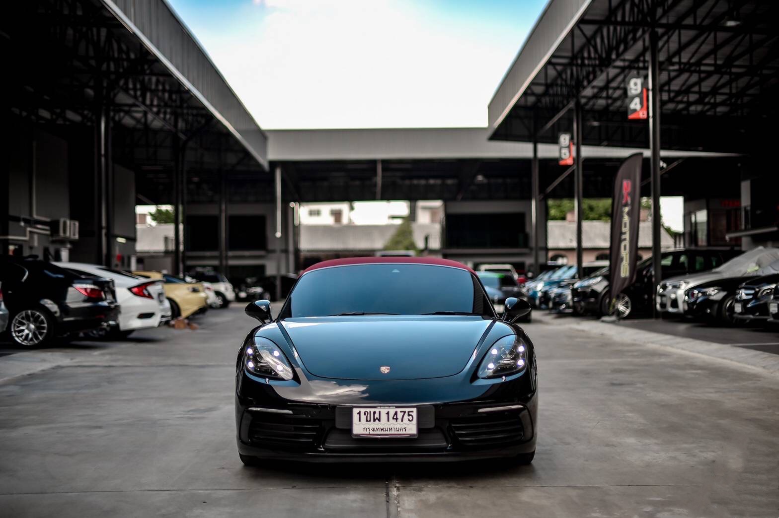 Porsche 718 Boxster Convertible ปี 2019
