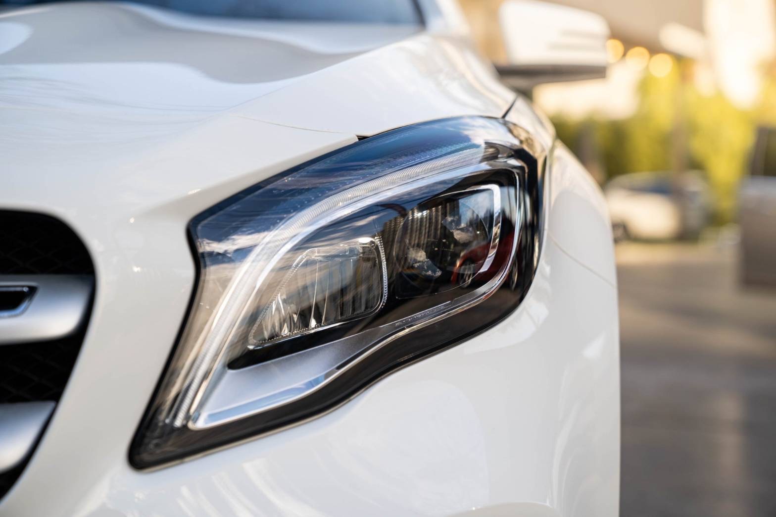 MercedesBenz GLA200 URBAN Cirrcus White W156 ปี 2020