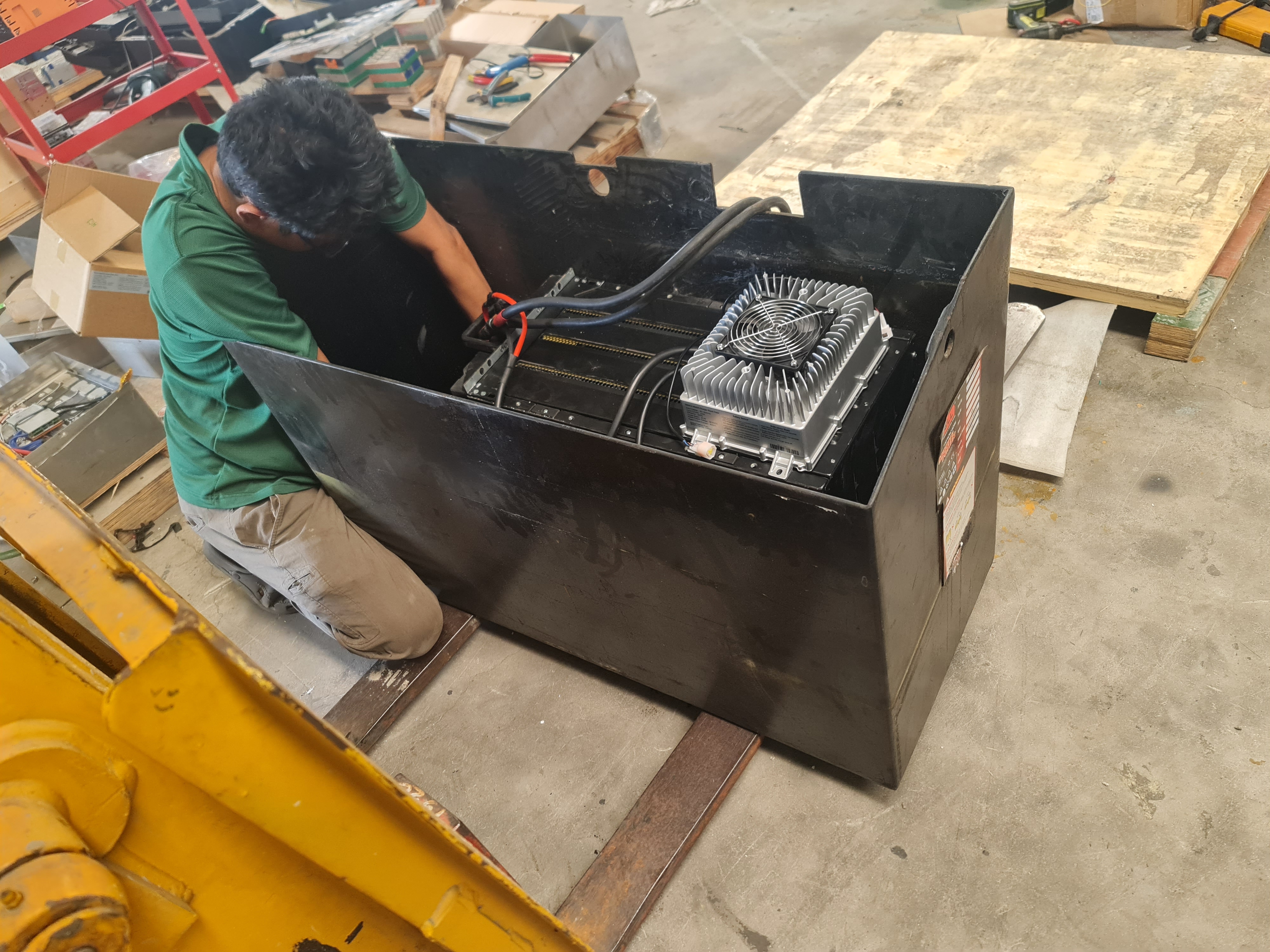 แบตเตอรี่ลิเทียม ประกอบตามสั่ง สำหรับงาน โฟล์คลิฟท์ไฟฟ้า รถยกไฟฟ้า stacker รถลากพาเลท