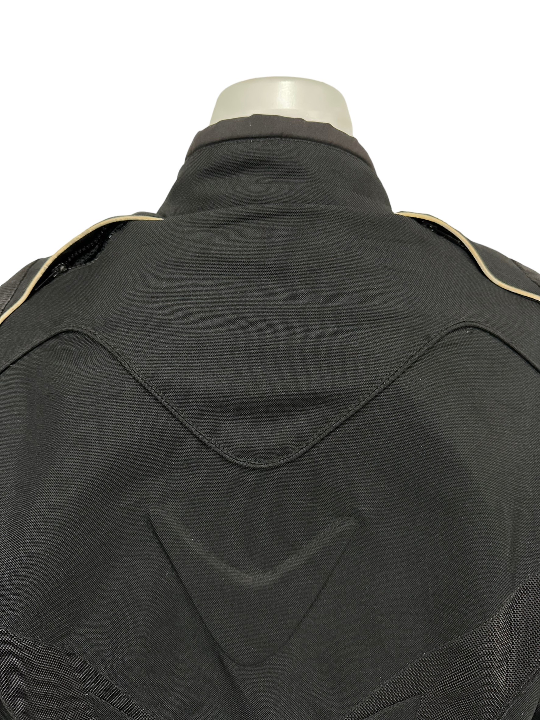 เสื้อขี่มอเตอร์ไซด์( มือสอง) F 015: อก 50" ยาว 26" (XL) **ADRENALINE**