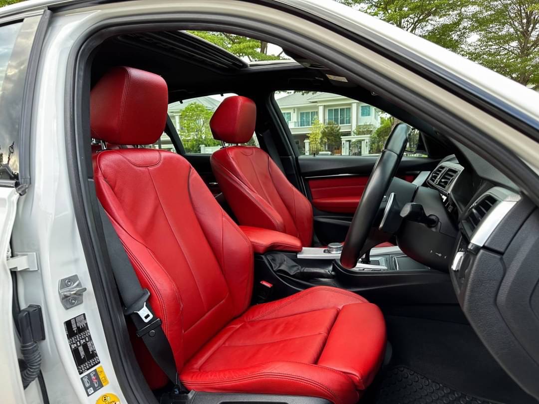 BMW 330e MSport (F30) ปี 2018