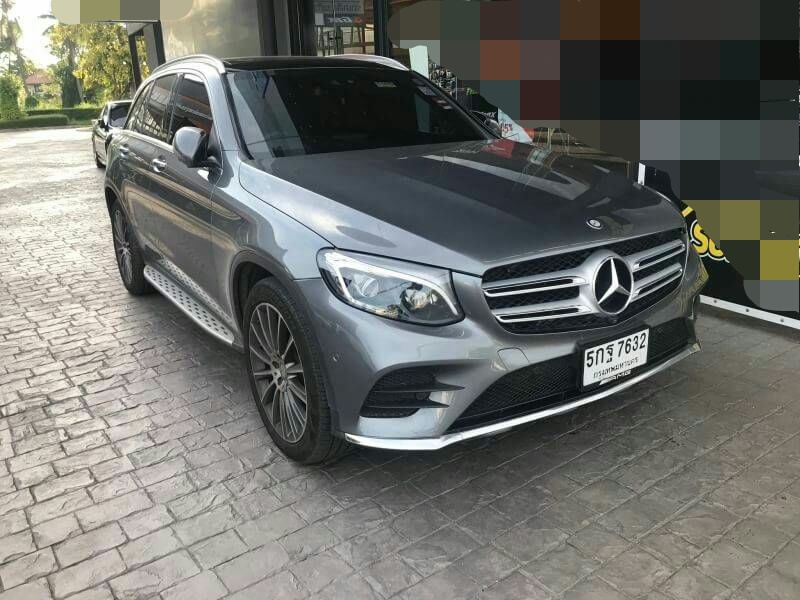 Mercedes Benz GLC250d AMG สีเทาดำ ปี 2015