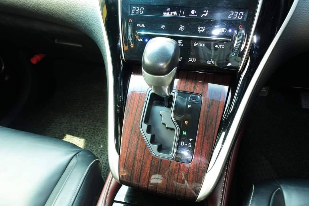 TOYOTA HARRIER 2.5 Hybrid E-Four ปี 2014