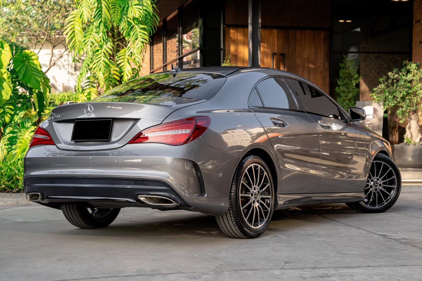 Mercedes-Benz CLA250 AMG WhiteArt Edition ปี 2018