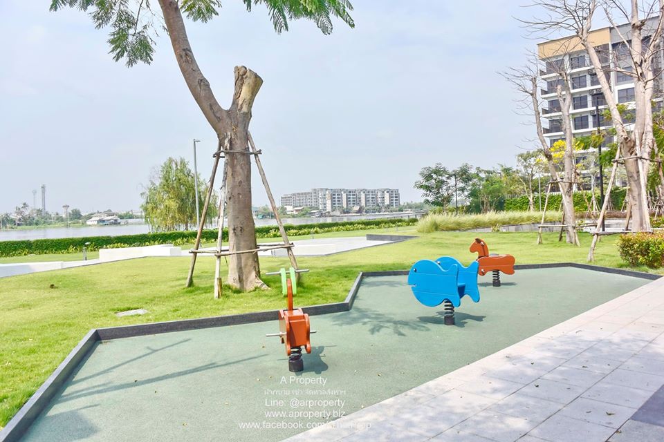 The Politan Rive หรูติดเจ้าพระยา