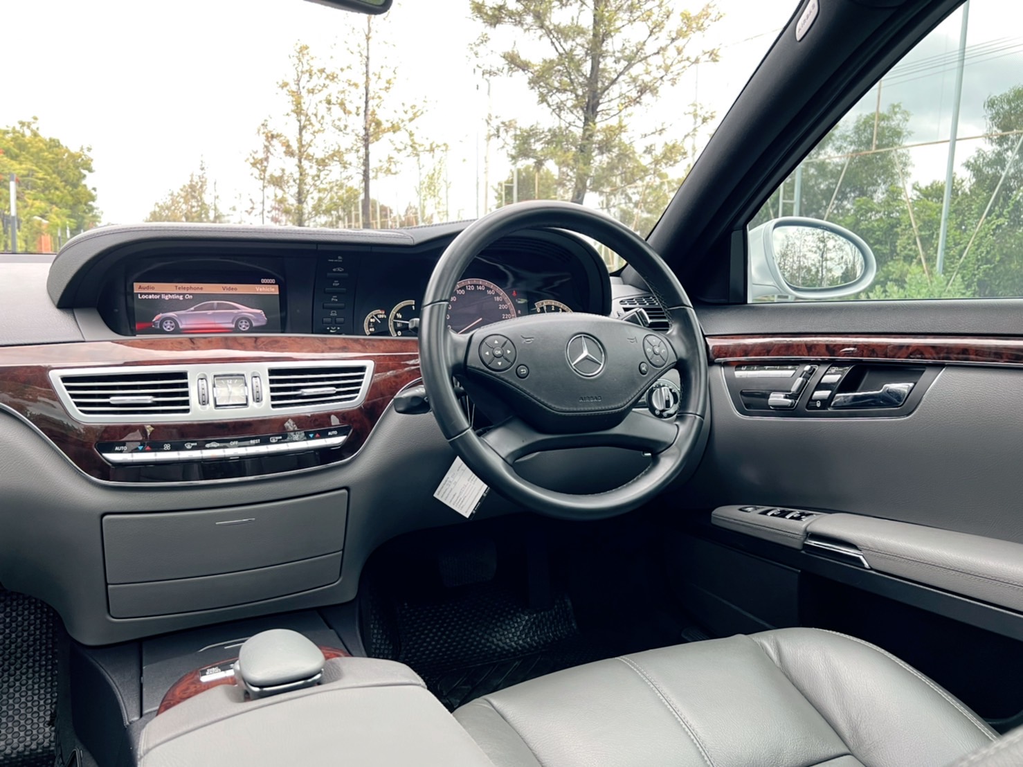 Mercedes Benz S300 L สีบรอนซ์ รหัสW221 ปี2010