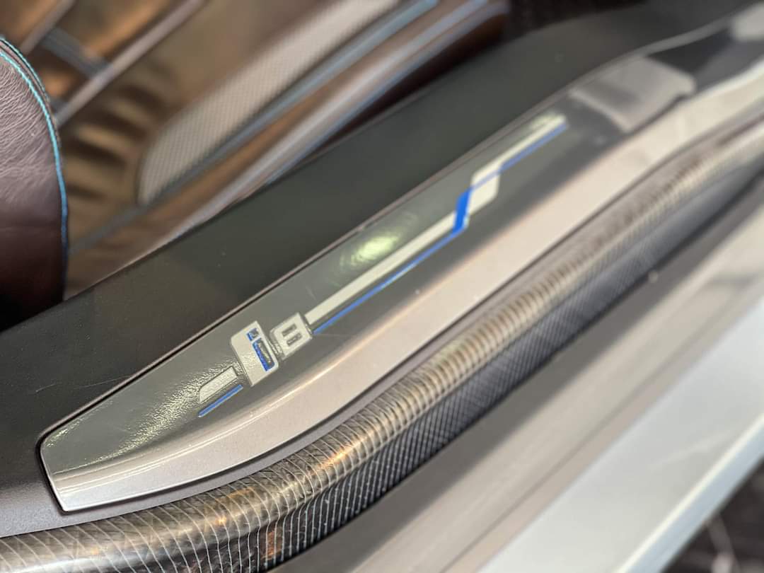 BMW i8 eDrive ปี 2015