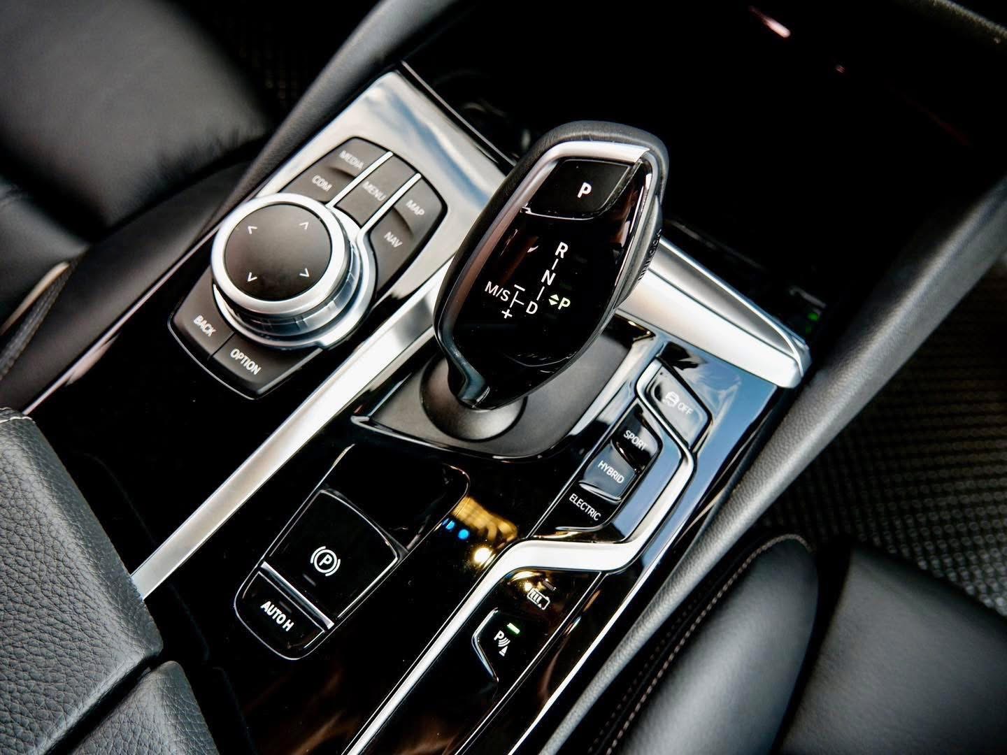 BMW G30 530e Elite Plug-in Hybrid LCI Minorchange ปี 2021