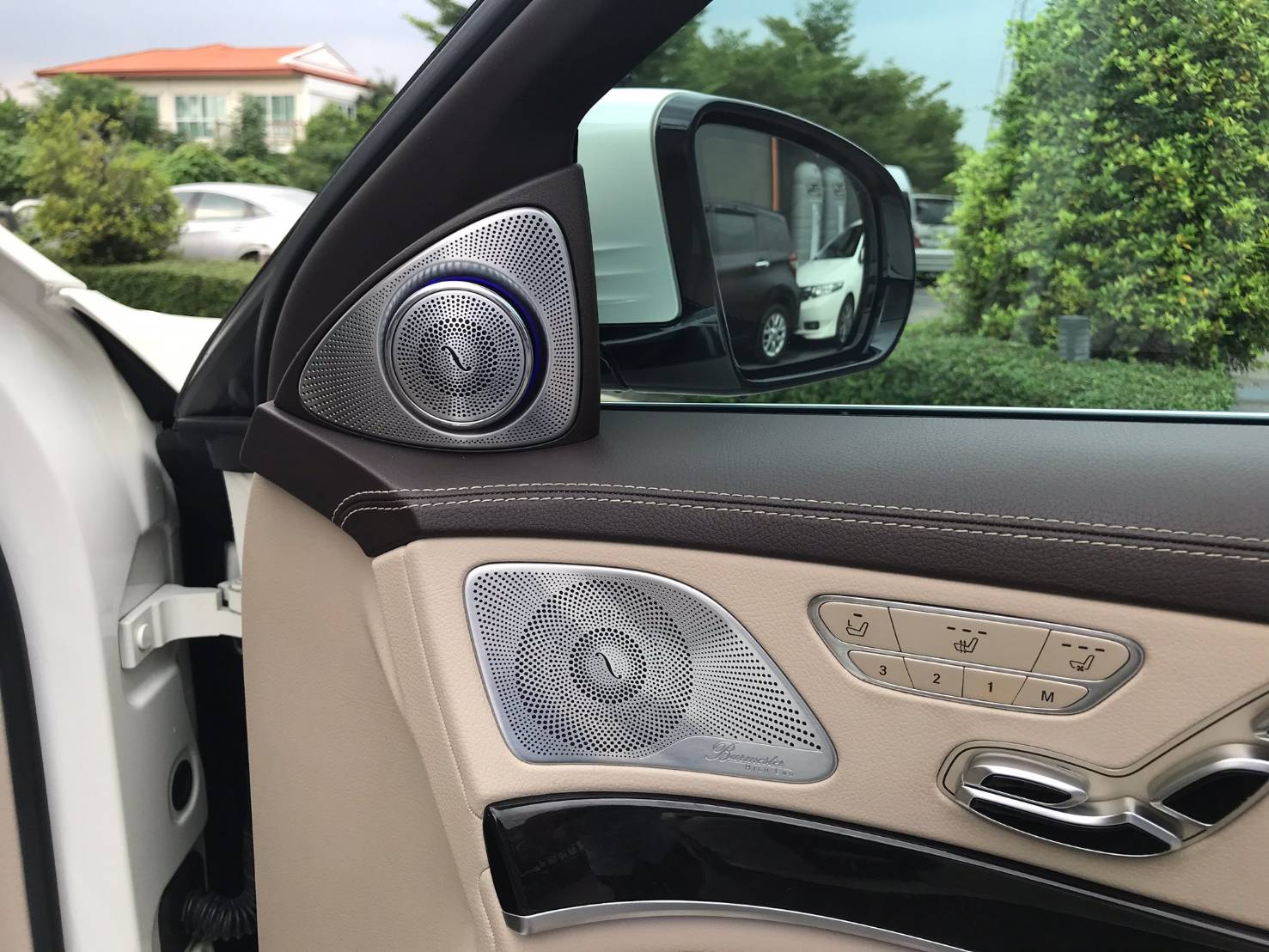 Mercedes Benz S350 d 3.0 W222 AMG Dynamic สีขาว daimond white-metallic ปี 2015