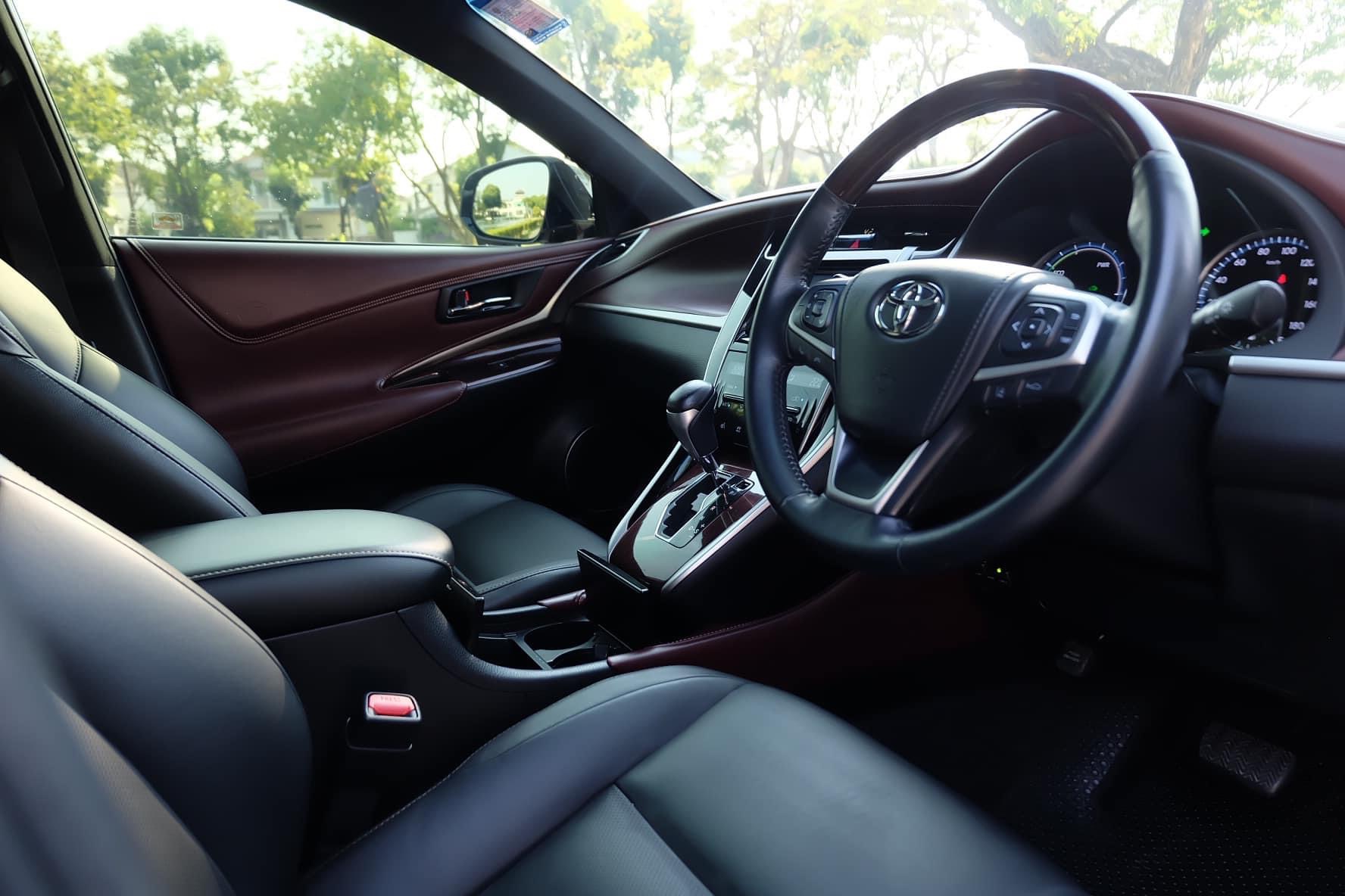 Toyota Harrier 2.5 Hybrid Premium ปี 2014