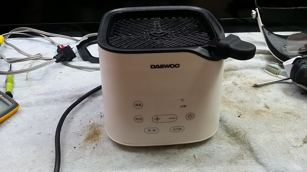 ซ่อมหม้อทอดไร้น้ำมัน ยี่ห้อ DAEWOO รุ่น K3 อาการเปิดไม่ติดเครื่องไม่ทำงาน