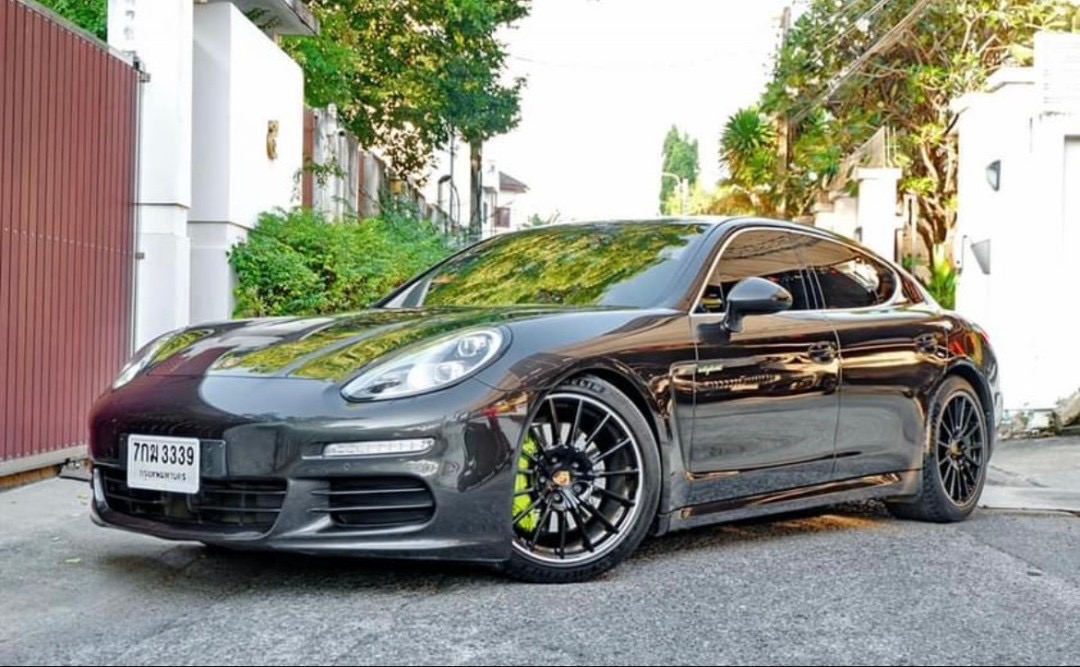Porsche Panamera S 3.0 E-Hybrid ปี 2015