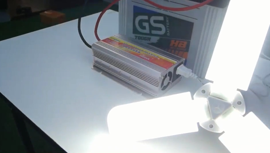 อินเวอร์เตอร์ แปลงไฟ 12V เป็น 220V ขนาด 3,000W ยี่ห้อ SUOER