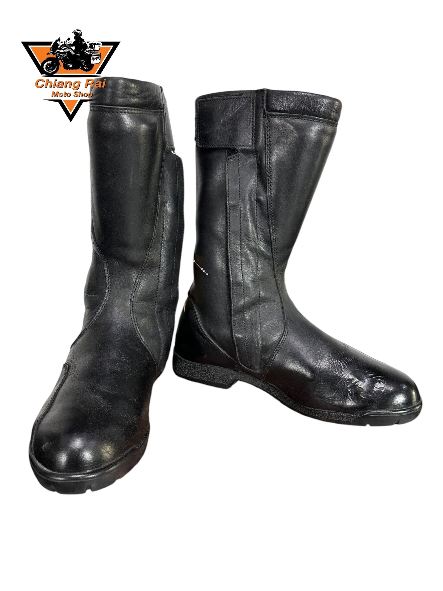 รองเท้าขี่มอเตอร์ไซด์( มือสอง) RCBS-920 Size ขนาดจากป้าย 43:EUR / 8.5:UK / 27:Cm.(dainese)