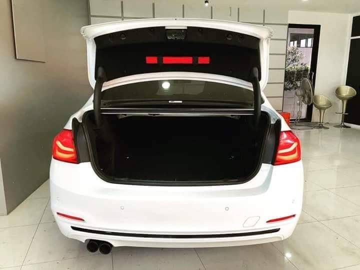 BMW 320i 2.0 Sport LCI F30 ปี2015