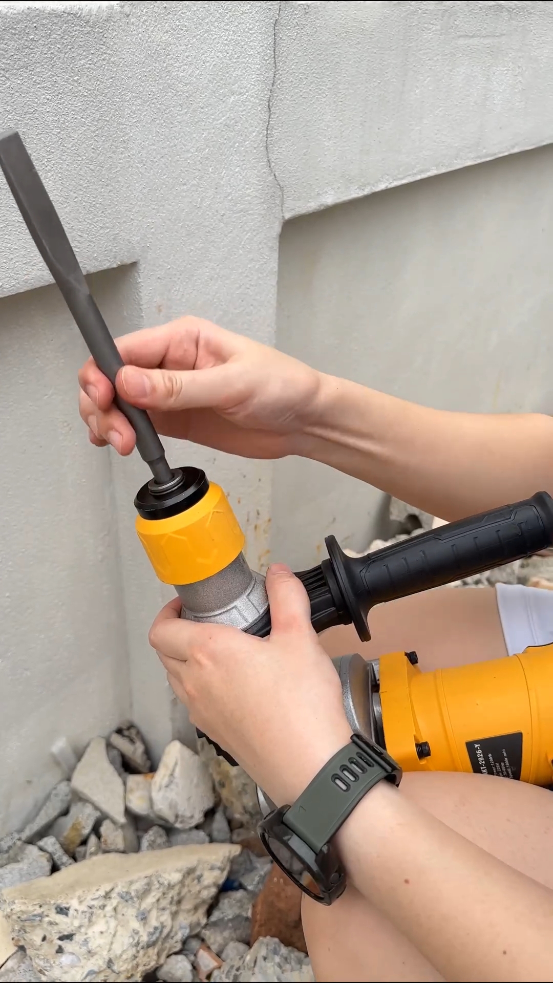 สว่านสกัด 2 ระบบ ยี่ห้อ AKITA รุ่น AKT-2926-Y