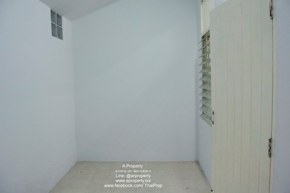 ให้เช่าทาวเฮ้าส์ หมู่บ้านอยู่เจริญ4 รังสิต เลียบคลอง4