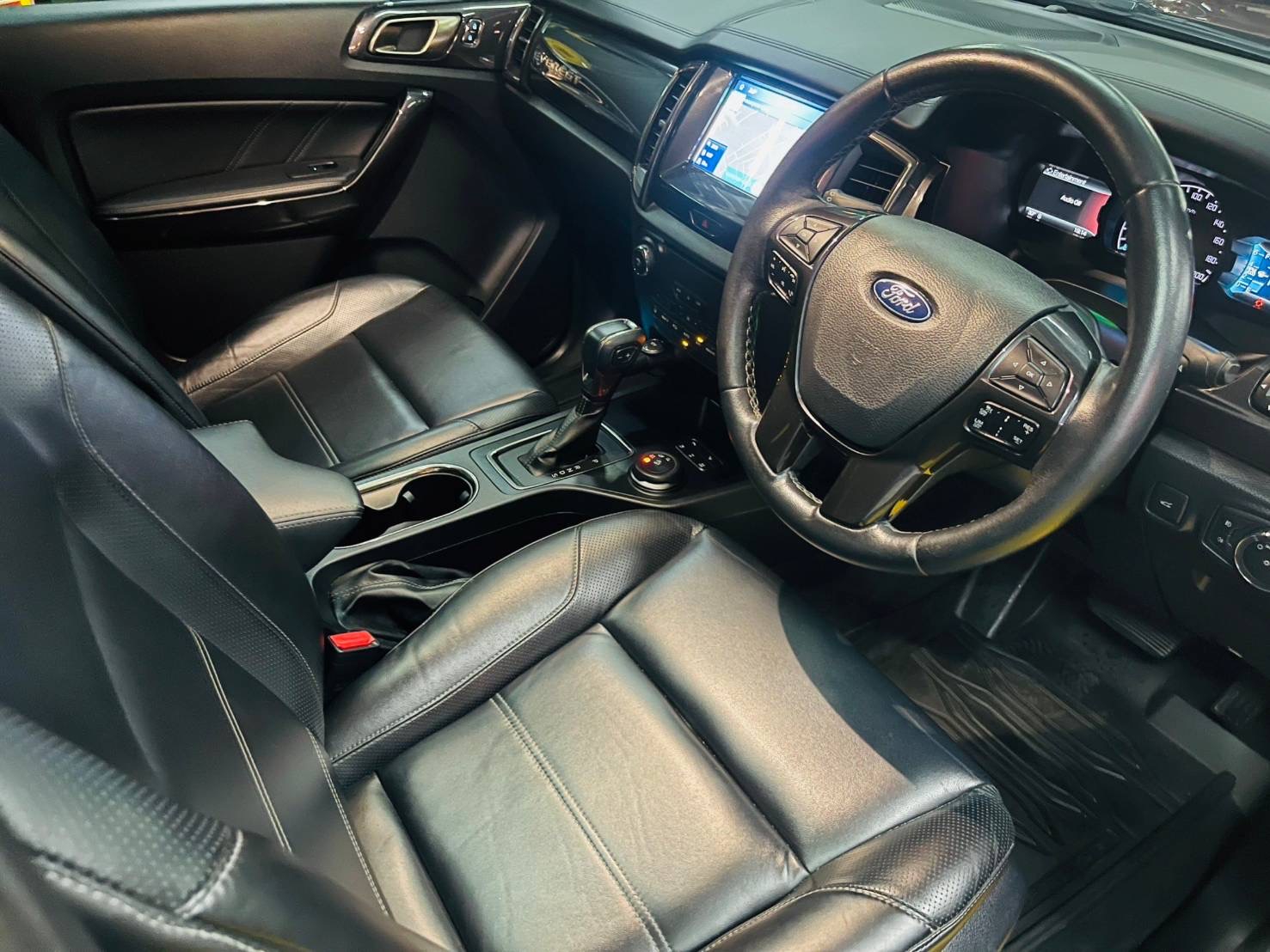 FORD EVEREST 2.0 Bi-TURBO 4WD TOPสุดของรุ่น ปลายปี2018