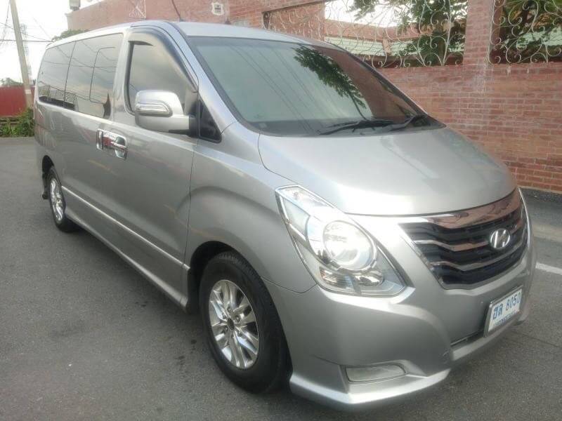 Hyundai H1 deluxe รุ่น 11 ที่นั่ง ปี 2013