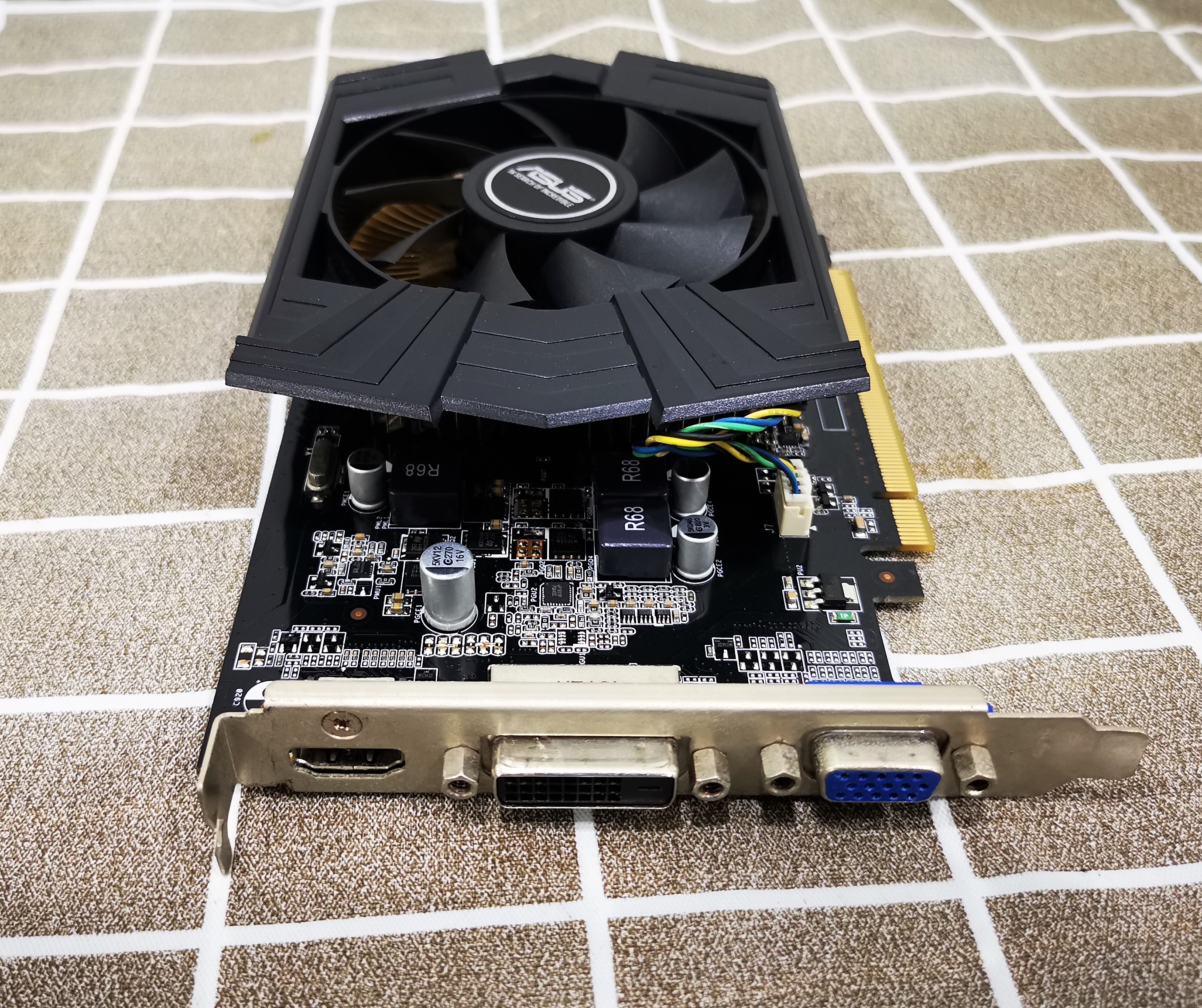 Asus GT740 2GB OC