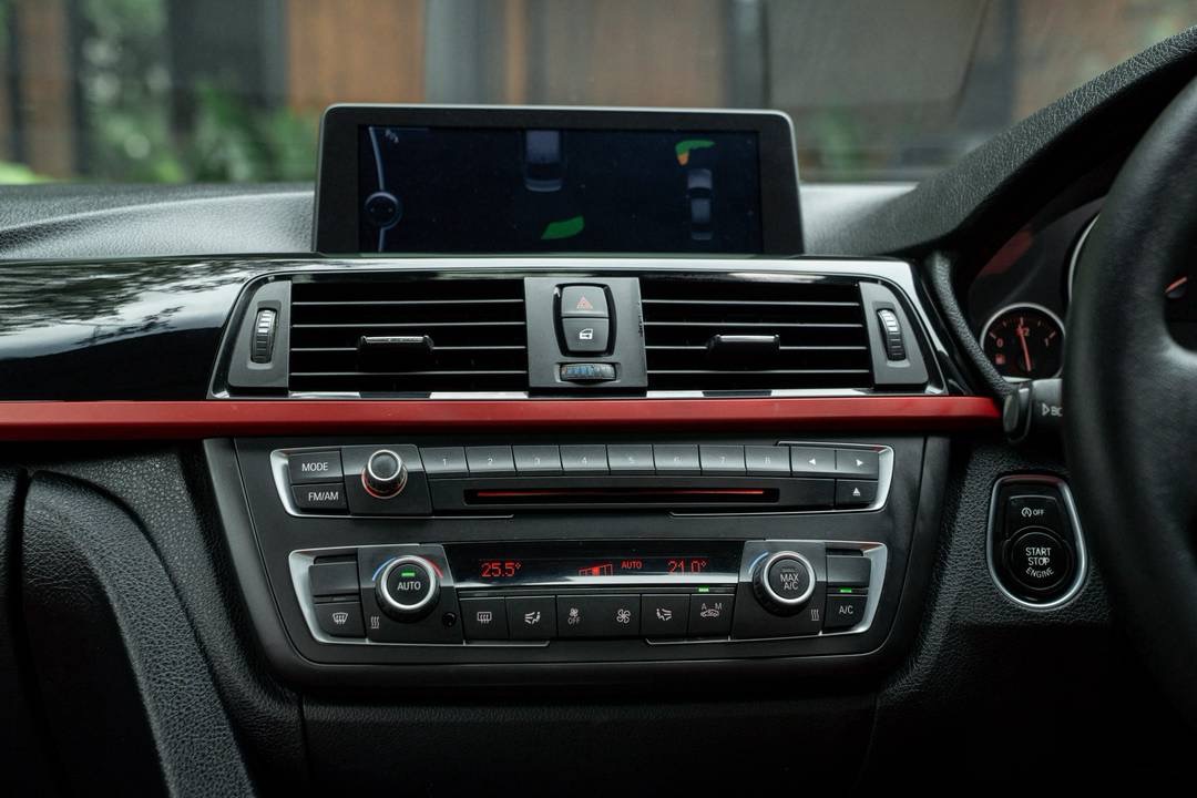 BMW 320i Sport ปี2013