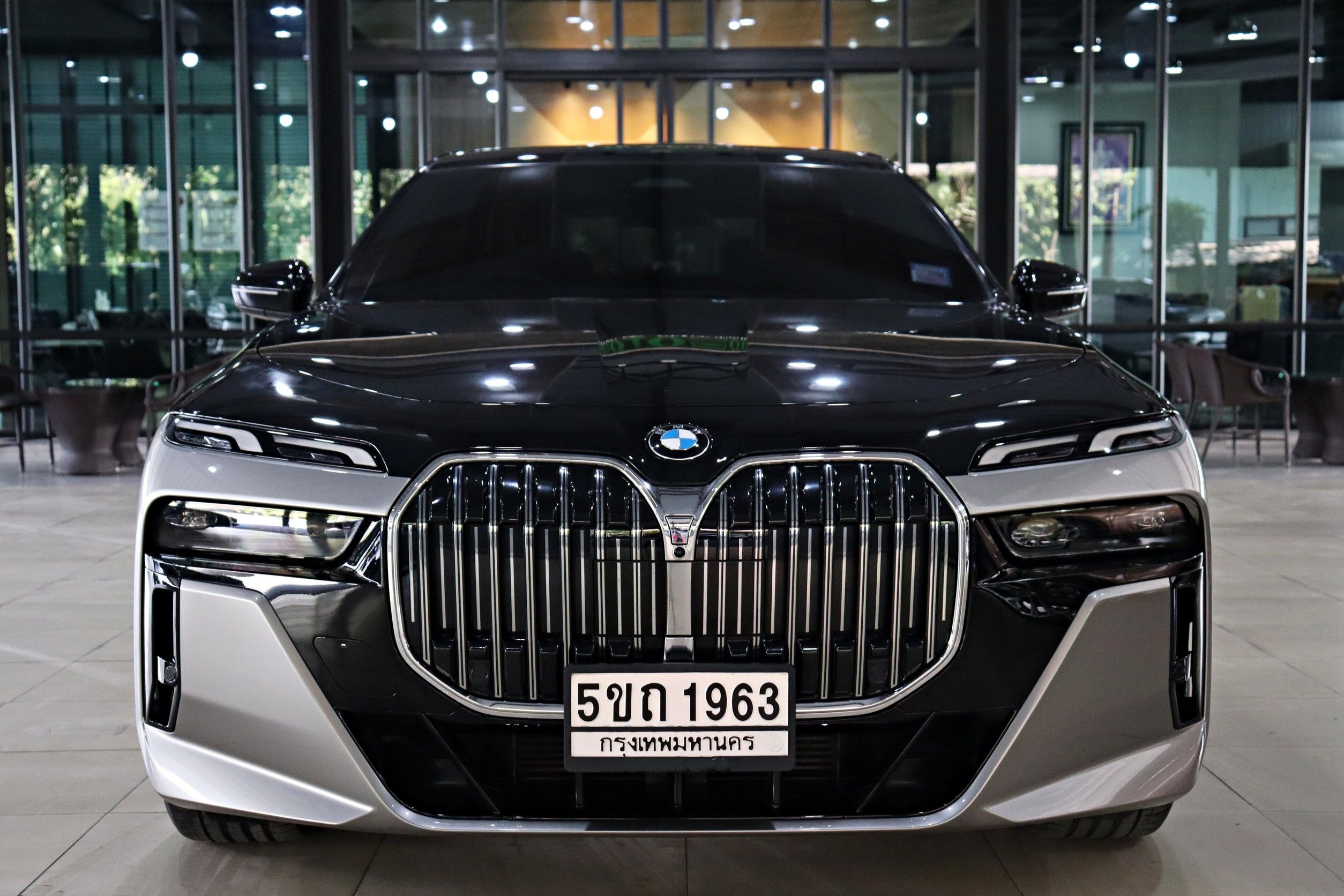 BMW 740d M Sport (G70) ปี 2023