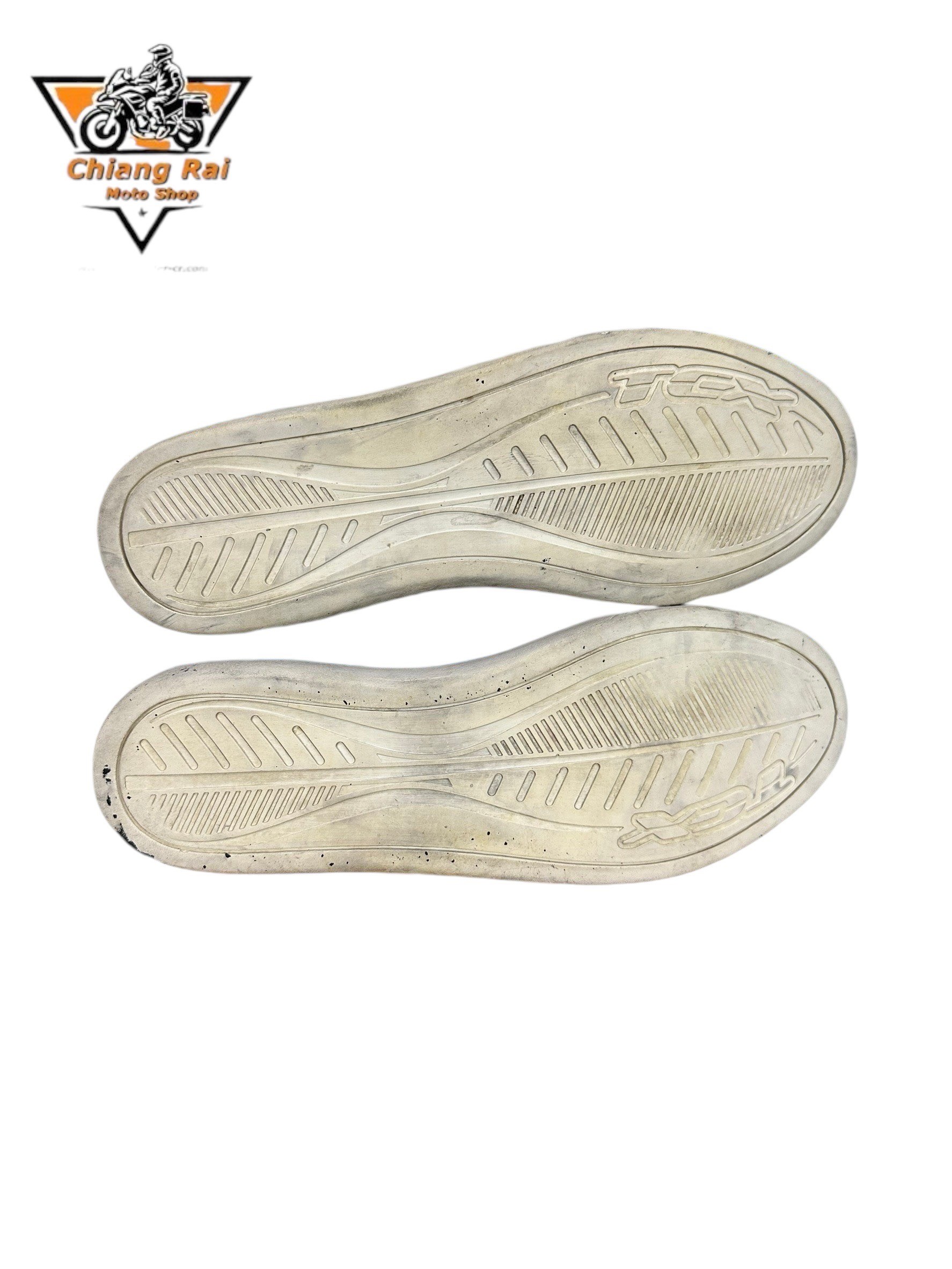 รองเท้าขี่มอเตอร์ไซด์( มือสอง) RCBS-804 Size ขนาดจากป้าย 43:EUR / 8.5:UK / 27.5:Cm.(TCX)