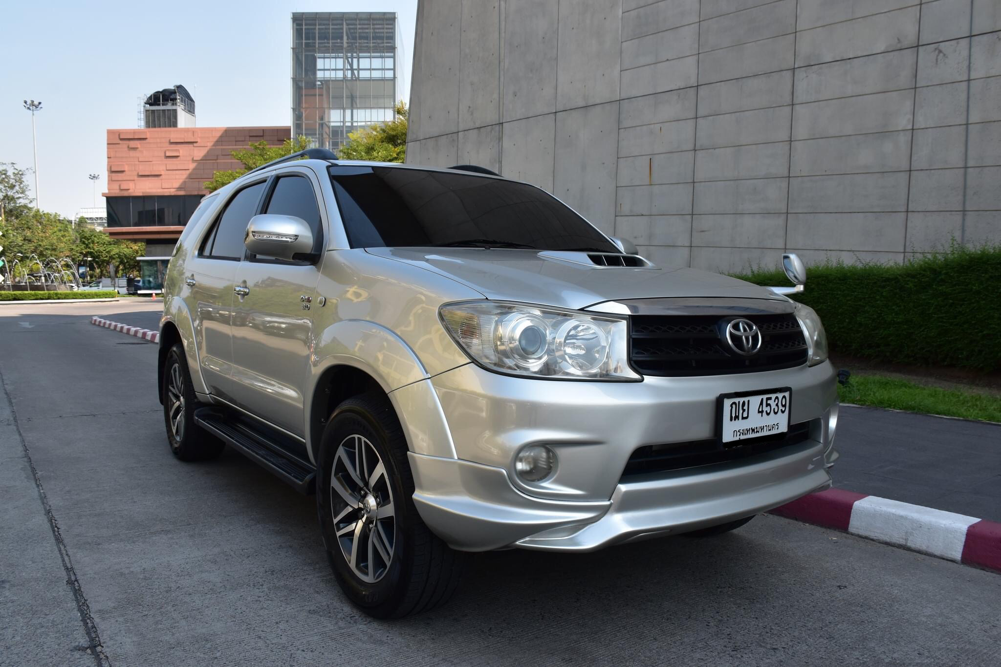TOYOTA FORTUNER 3.0V 4WD ปี2009
