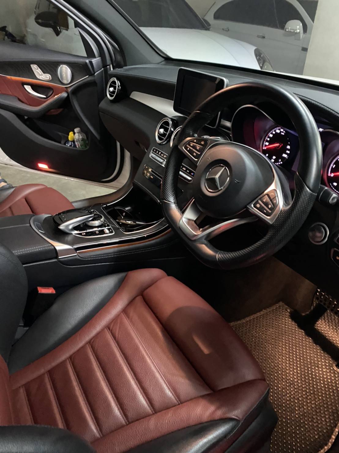 Mercedes-Benz GLC250 Coupe AMG Dynamic ปี 2018