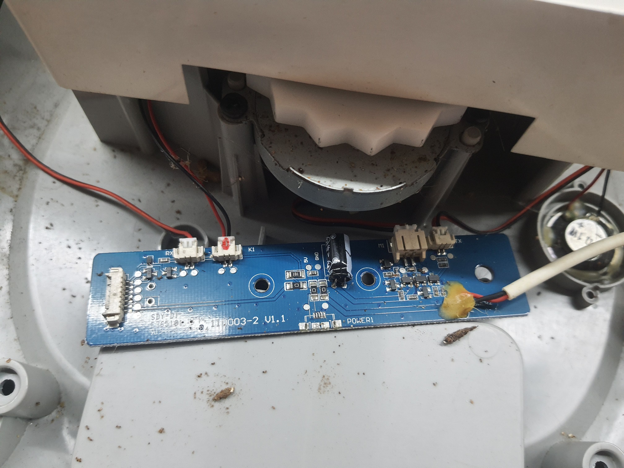 ซ่อมเครื่องให้อาหารสัตว์เเบบมีกล้อง ยี่ห้อ Nutri Vision รุ่น FDW020 อาการเครื่องไม่ทำงาน