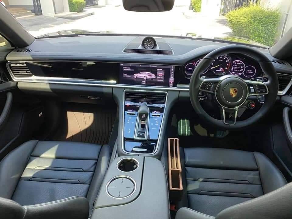 Porsche Panamera 4E-Hybrid Executive ปี 2019 Jet Black