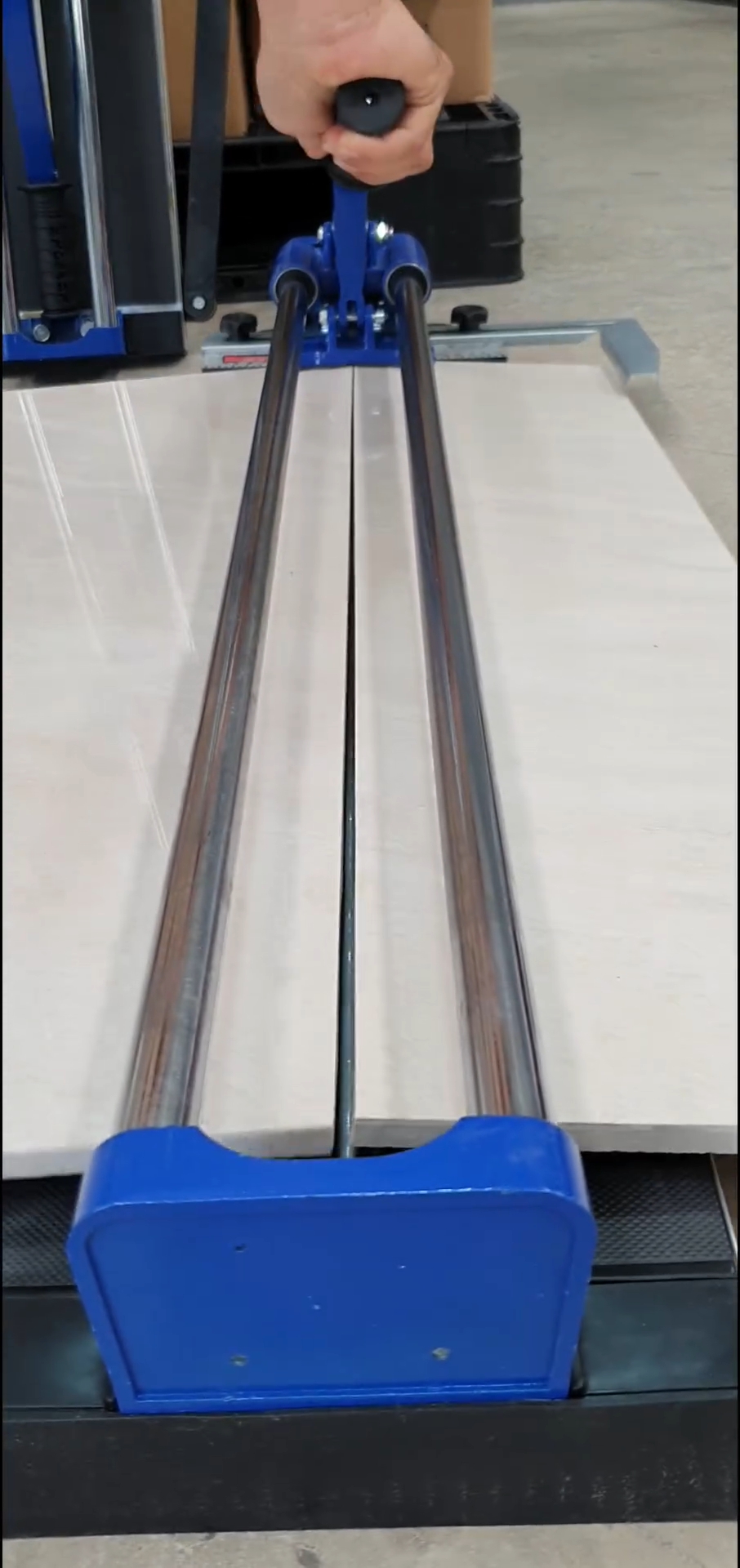 แท่นตัดกระเบื้อง STR มีขนาด 25 นิ้ว และ ขนาด 32 นิ้