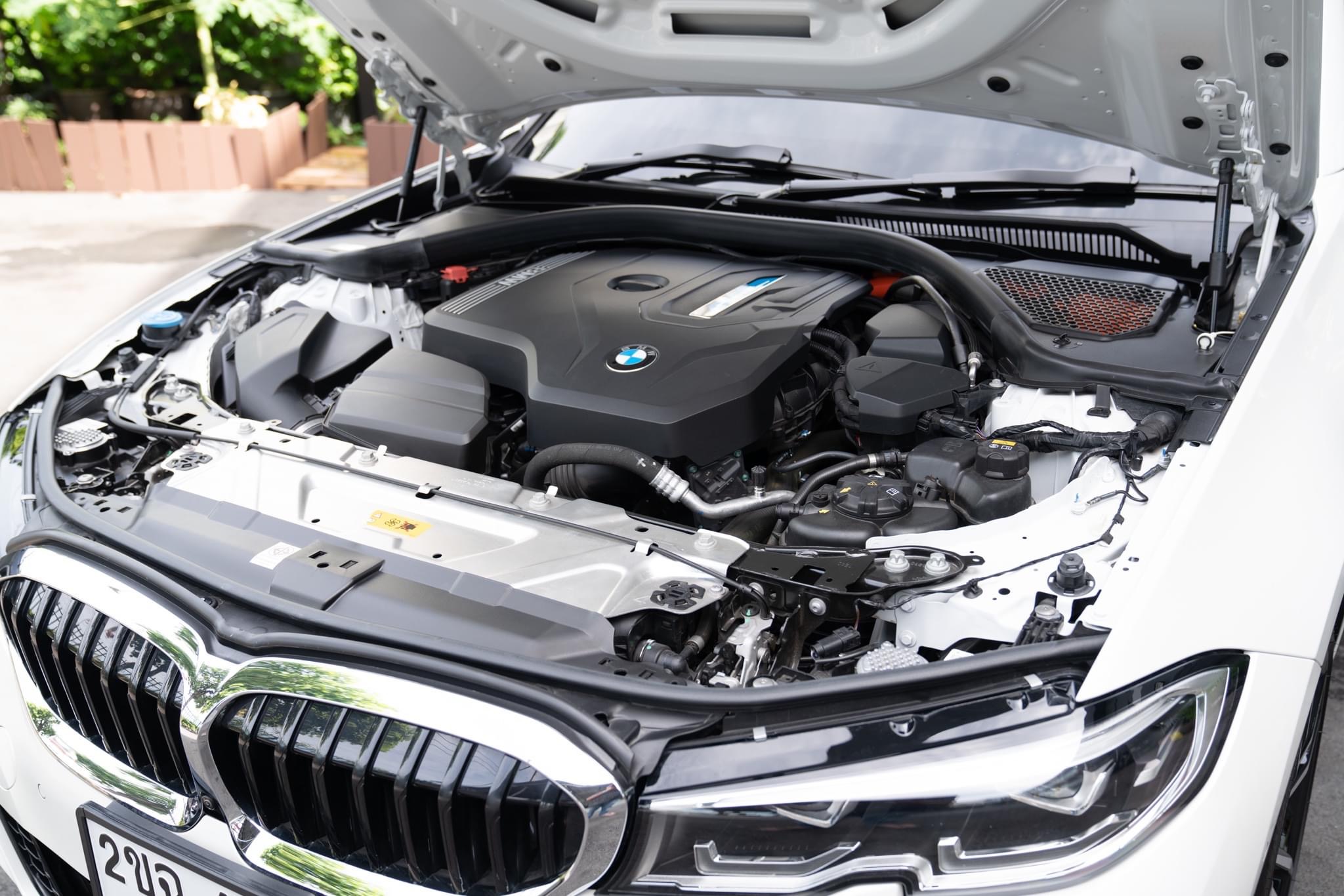 BMW 330e M Sport ปี 2021