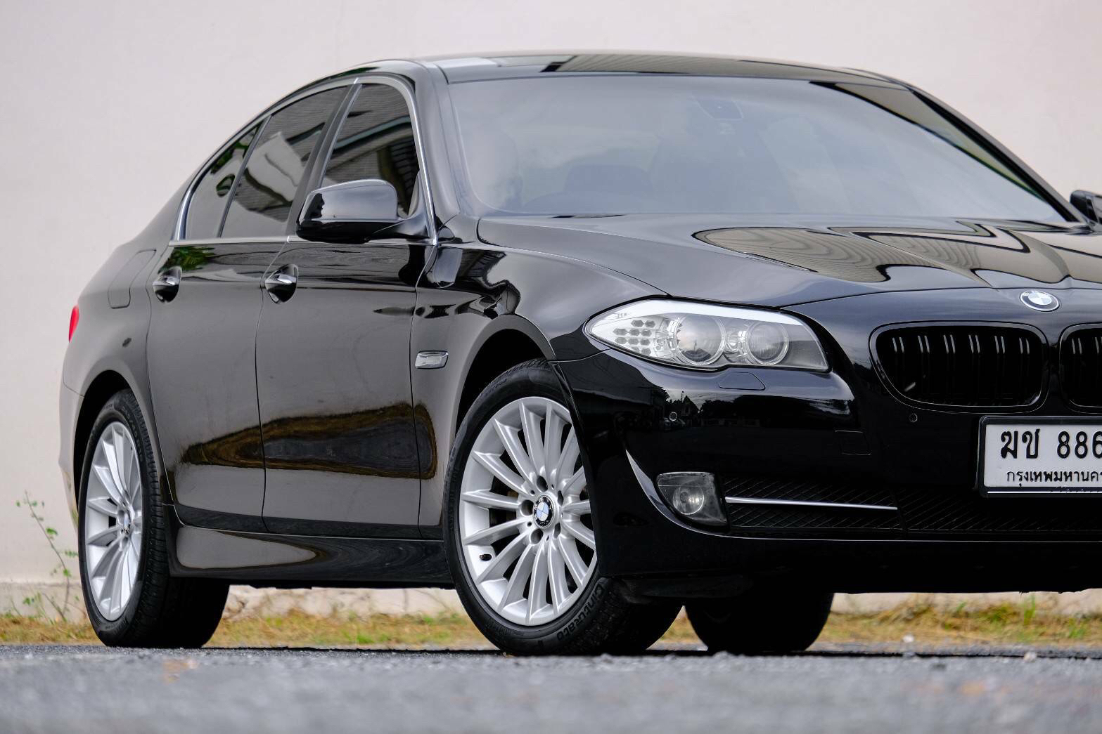 BMW 523i โฉม F10 ปี 2012