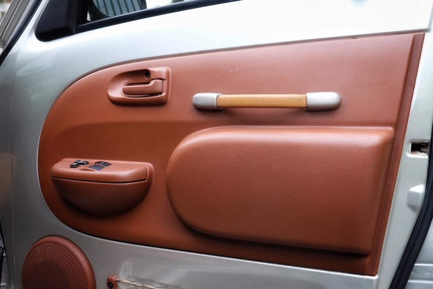 Toyota WiLL Vi ปี 2000