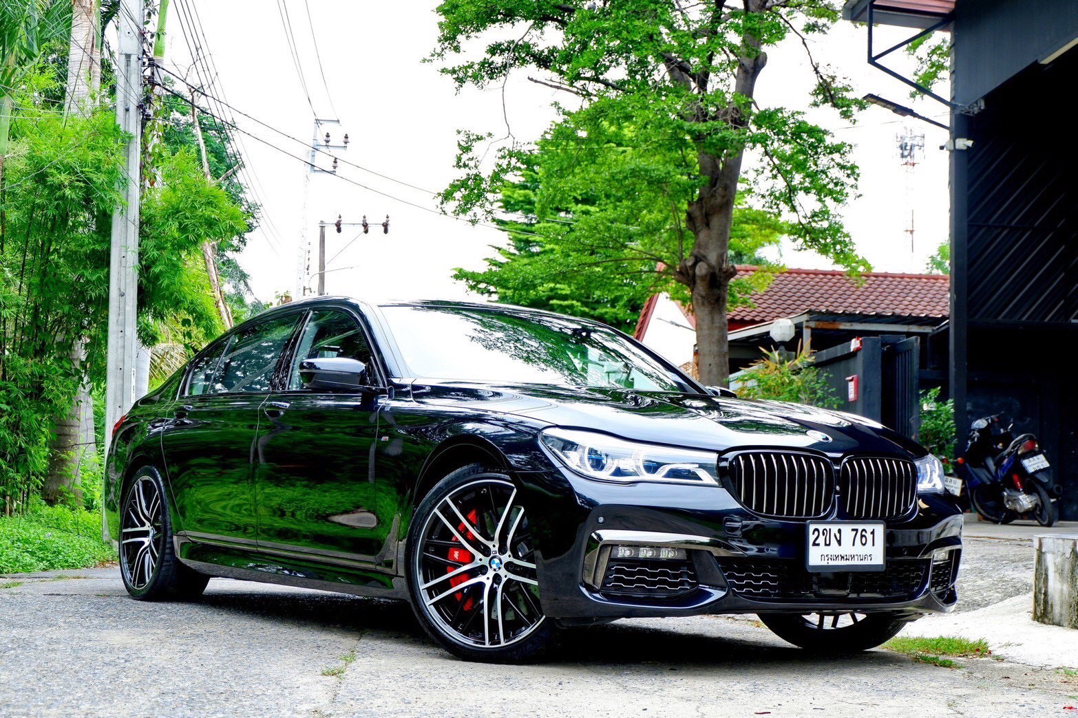 BMW 740Li m-performance (G12) Look M760Li ปี 2016