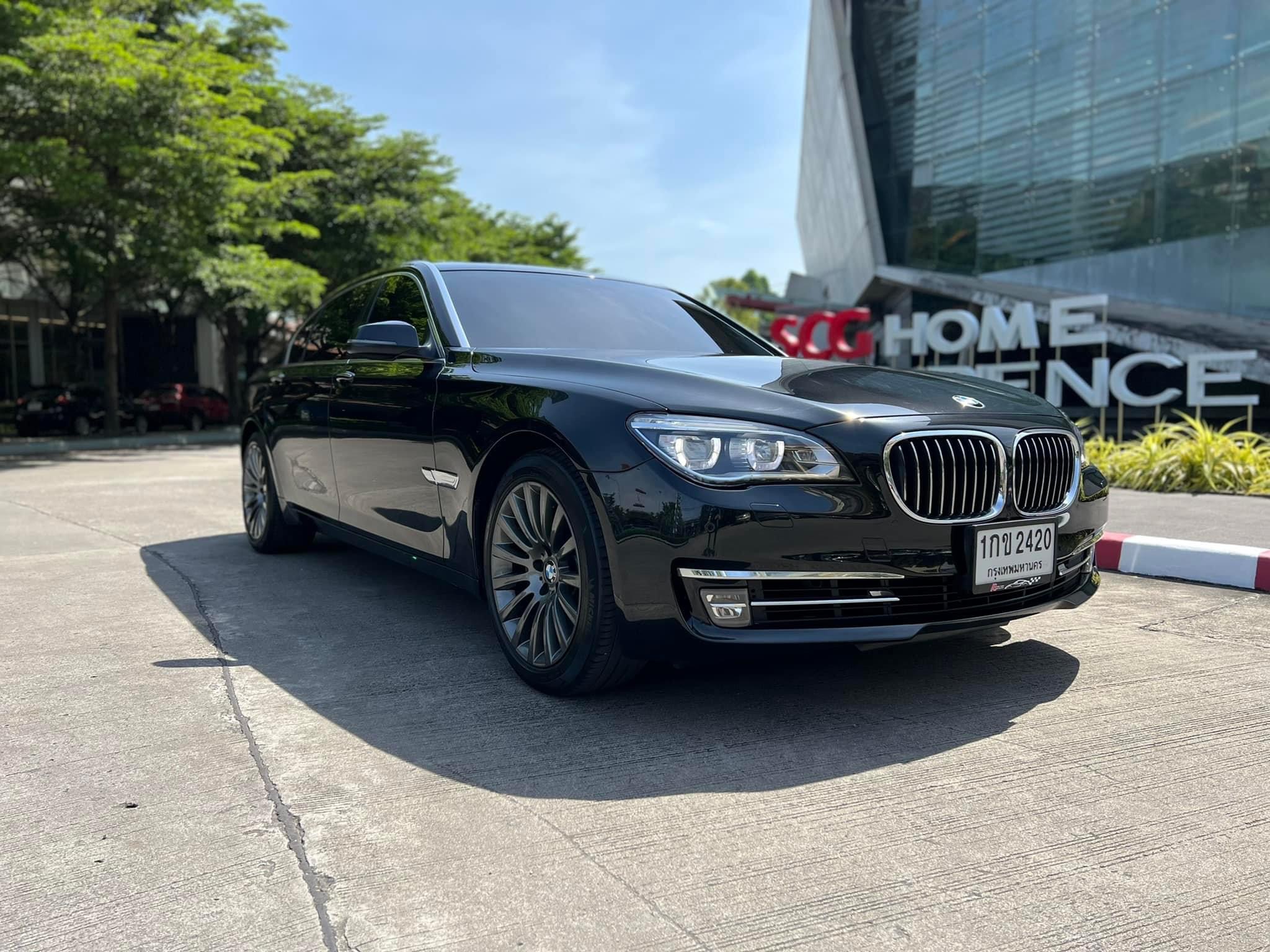 BMW 730LD Lci ประตูดูด หลังคาซันรูฟ ปี 2015