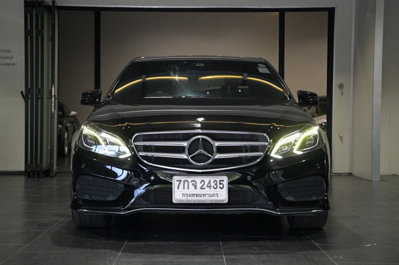 Mercedes-Benz E300 Blutec Hybrid AMG ปี2014