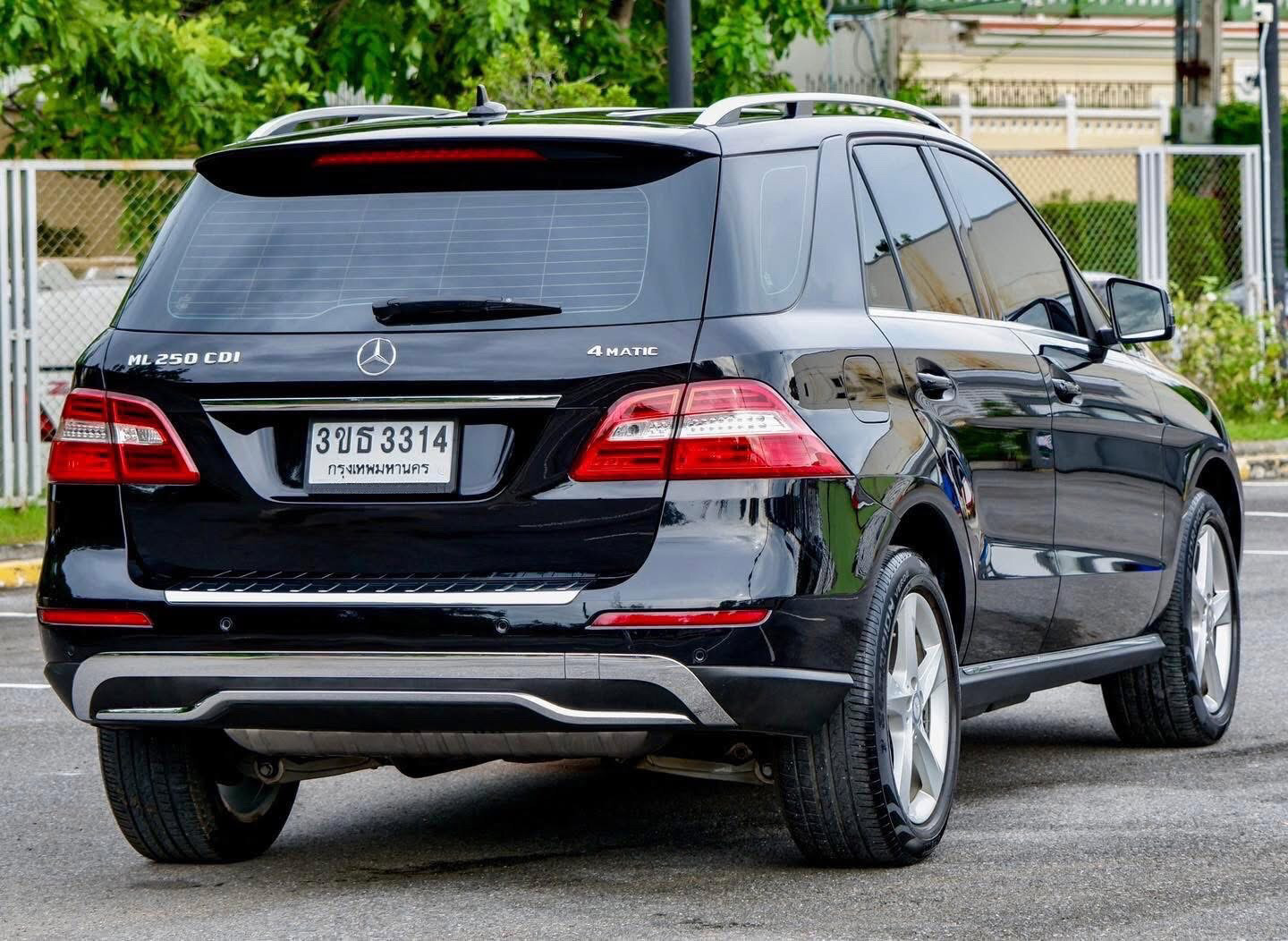 Benz ML250d Bluetec Executive 4Matic ปี 2014