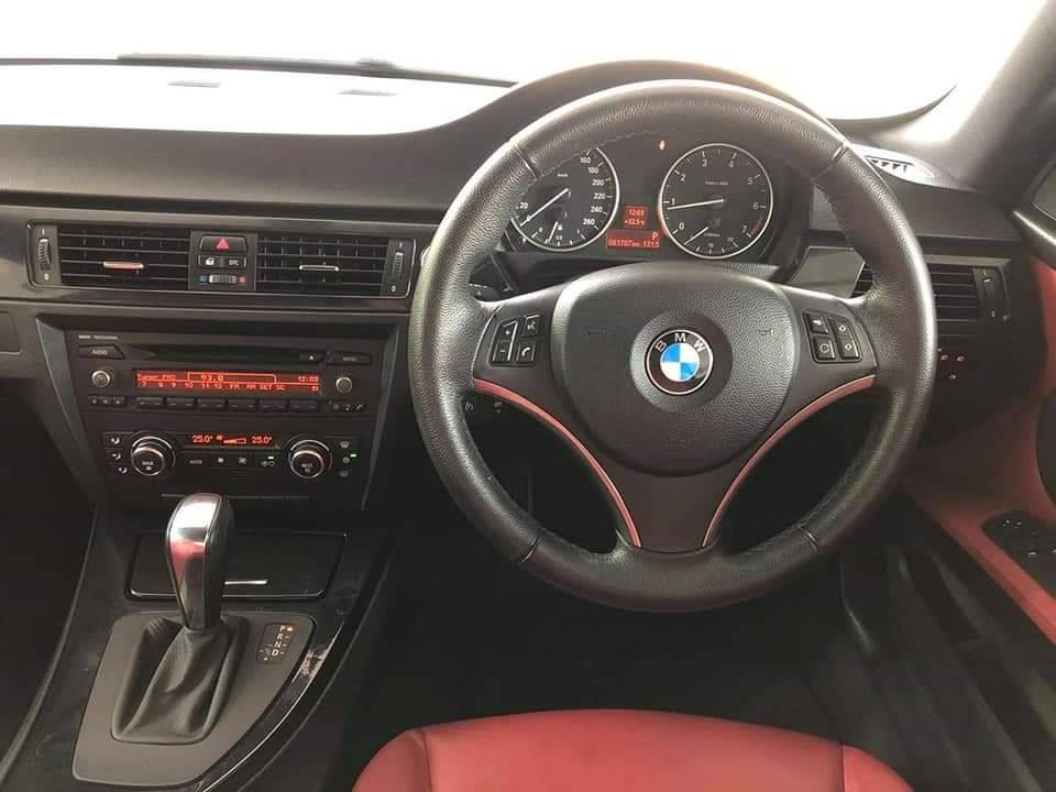 BMW 320i E92 ปี 2009