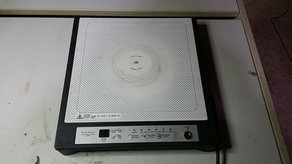 ซ่อมเตาแม่เหล็กไฟฟ้า ยี่ห้อ Rena Ware รุ่น IC-400 อาการเปิดไม่ติด