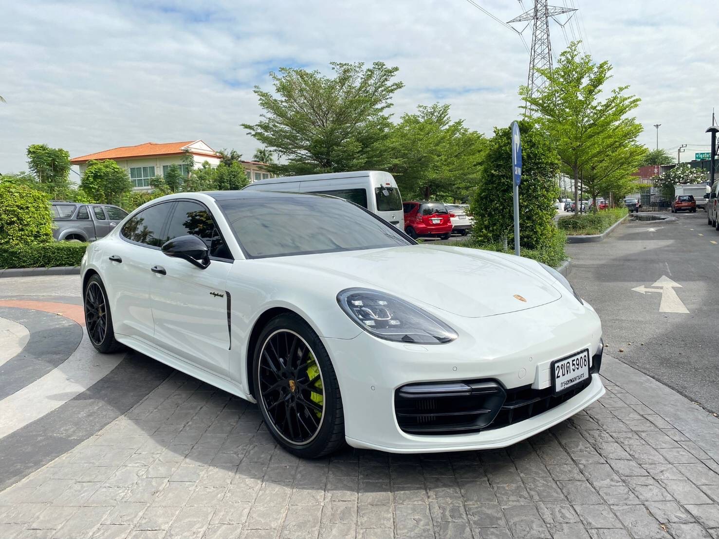 Porsche Panamera 2.9 4 E-hybrid executive Sedan ปี 2018