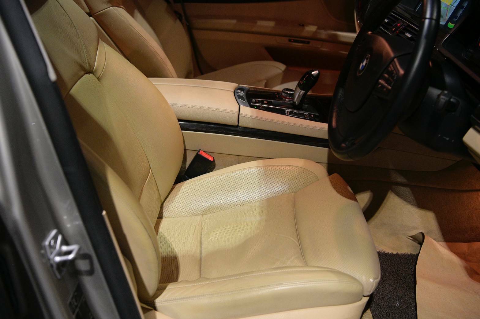 BMW 730Li ปี 2012