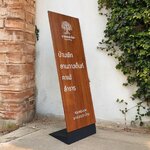 ป้ายตั้งพื้น ฐานเหล็กแบบถอดได้