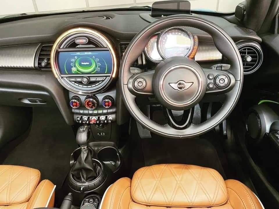 Mini John Coopers Cabrio RHD 2.0 LCI ปี 2018 จด 20