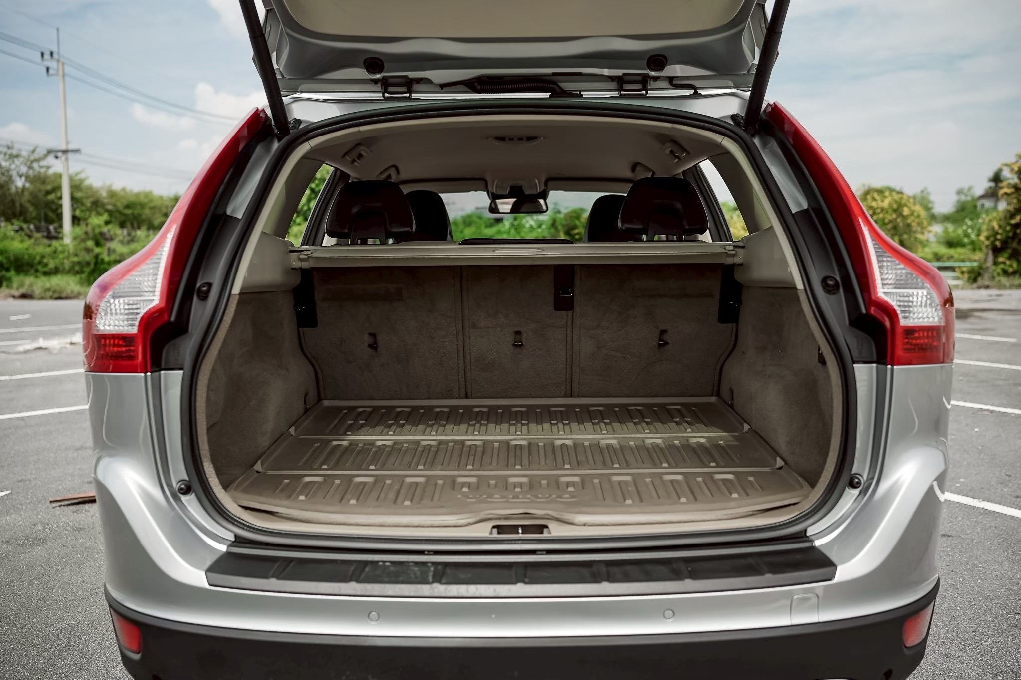 Volvo XC60 2.0 D3 ปี 2012