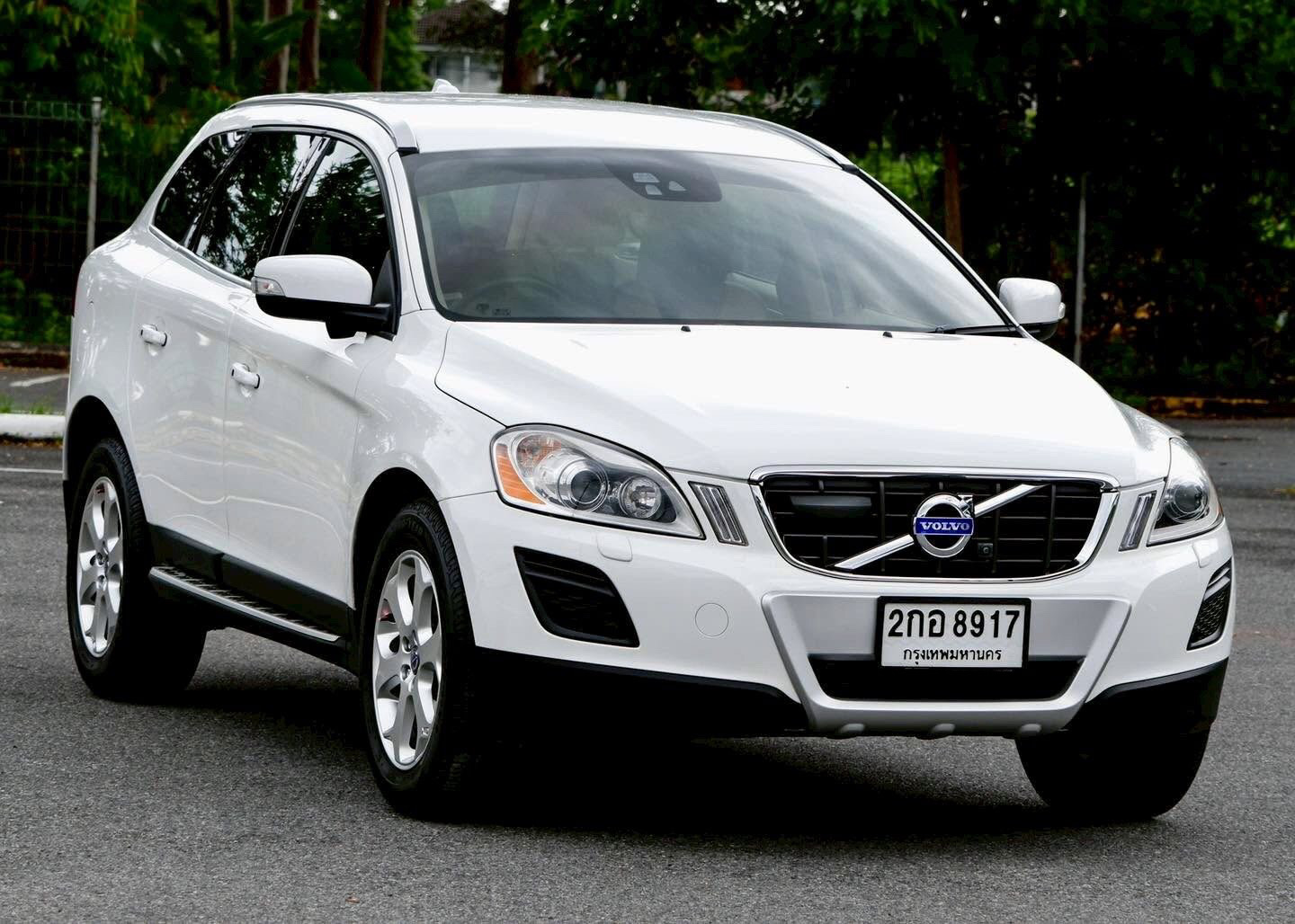 Volvo XC60 D4 Sport Crossover ปี 2014