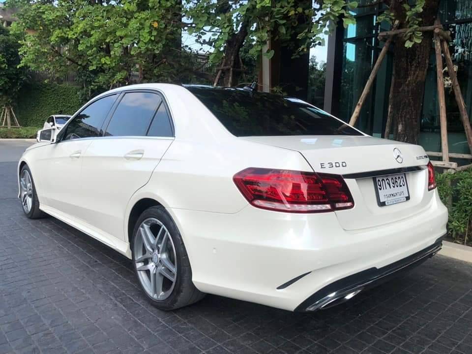 Mercedes Benz E300 blutec AMG ปี2014