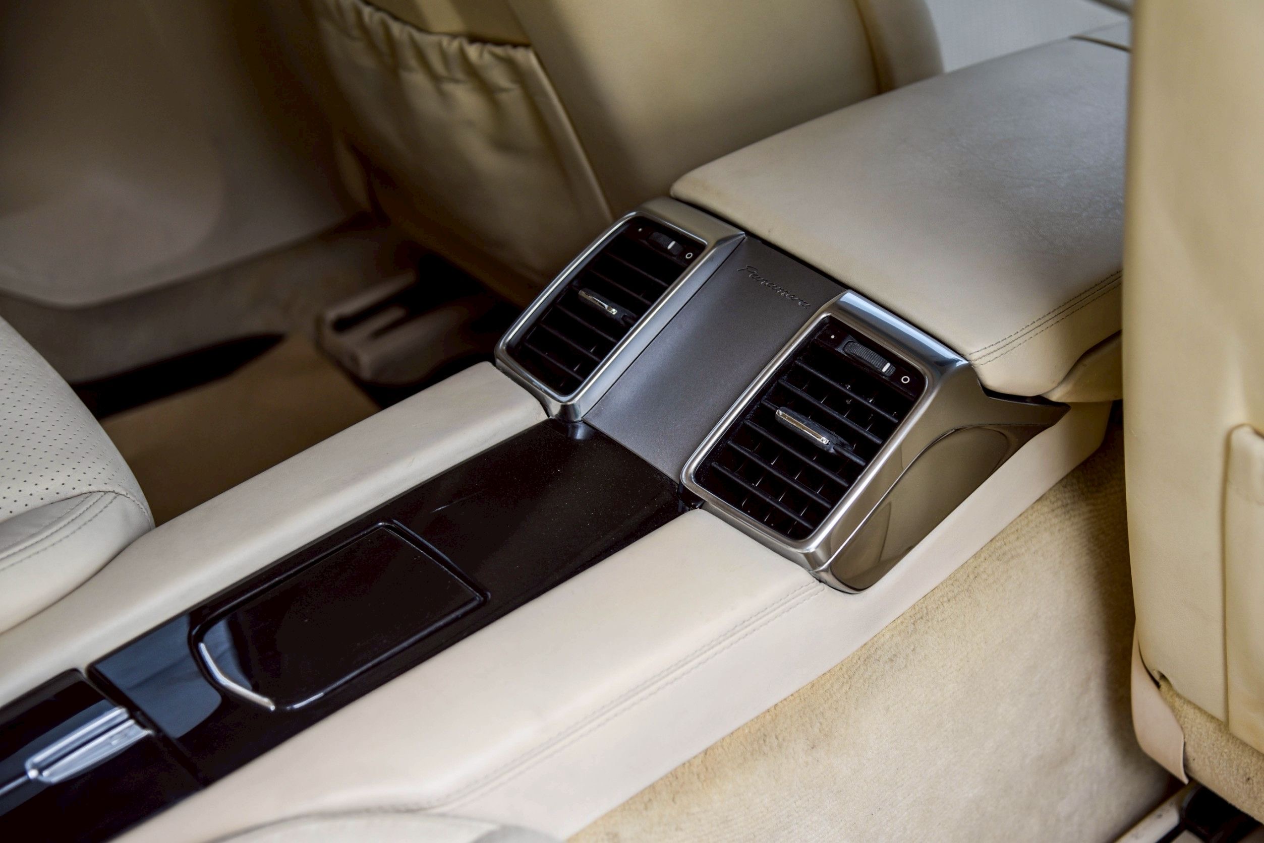 Porsche Panamera 3.0 Diesel ปี 2014